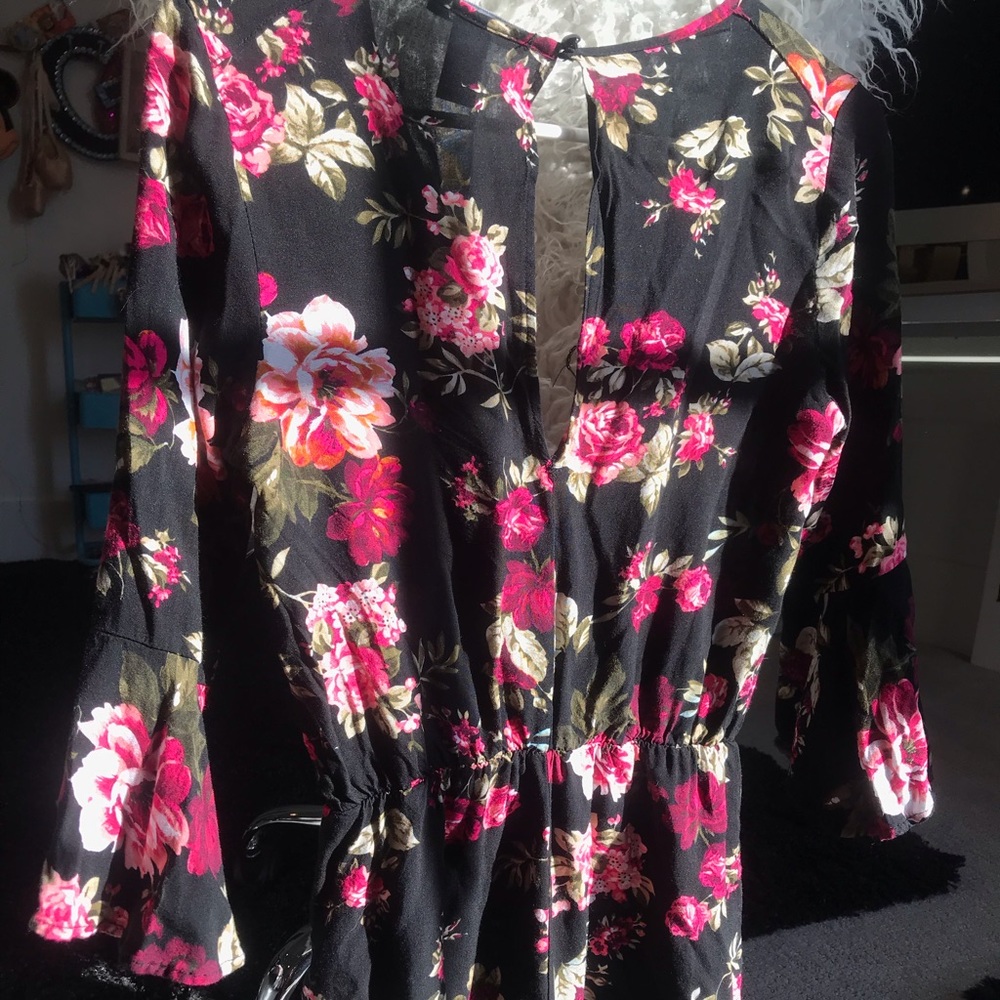 Romper - Picture 4 of 4